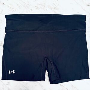 Under Armour Women’s HeatGear Compression Shorts NEW